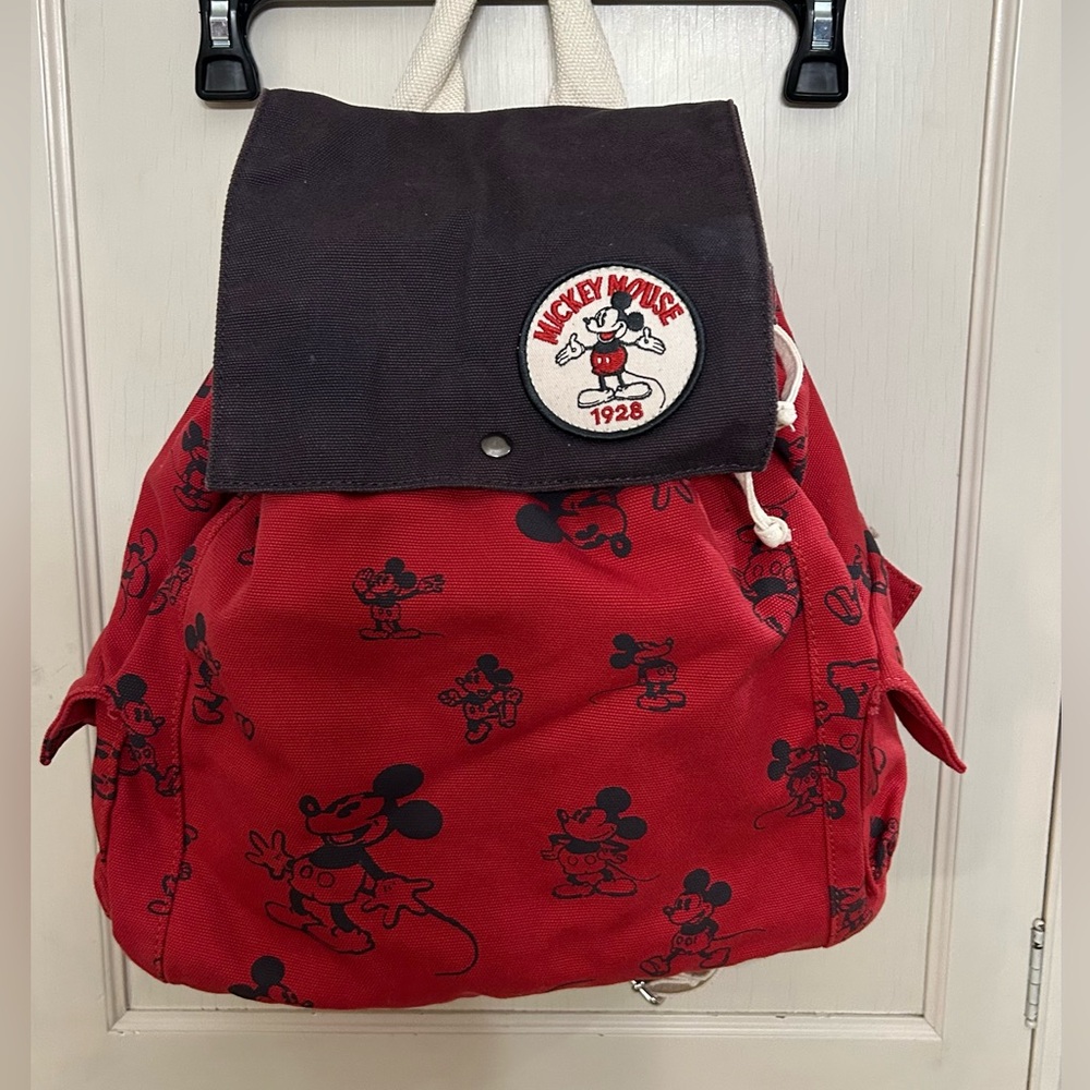 Disneys Mickey Mouse Junk
Food canvas Backpack